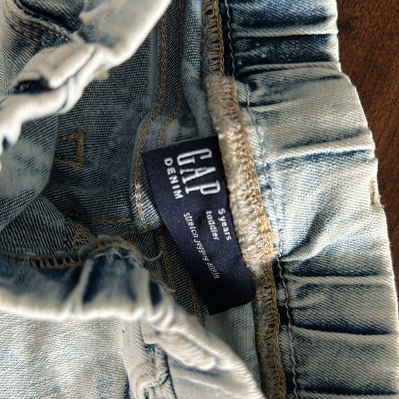 2 pairs Baby gap/ gap factory distressed light wash jegging ankle 5 (toddler) - Picture 8 of 12